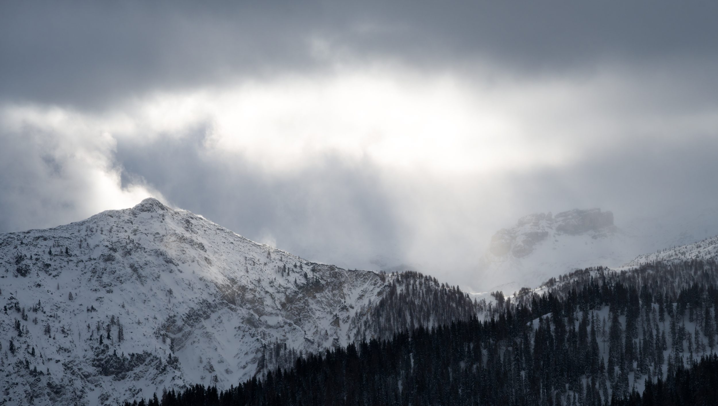 epic sunlight in winter